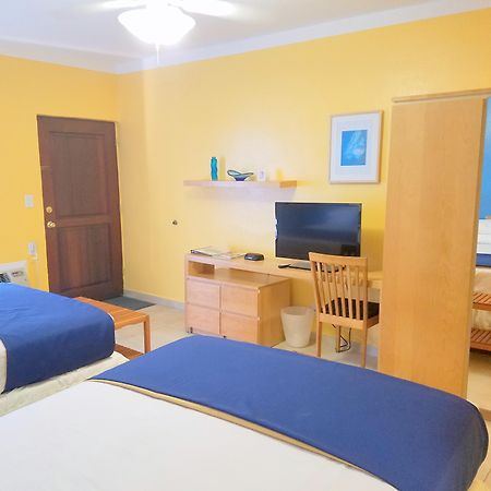 Flamingo Bay Hotel & Marina Freeport Ngoại thất bức ảnh