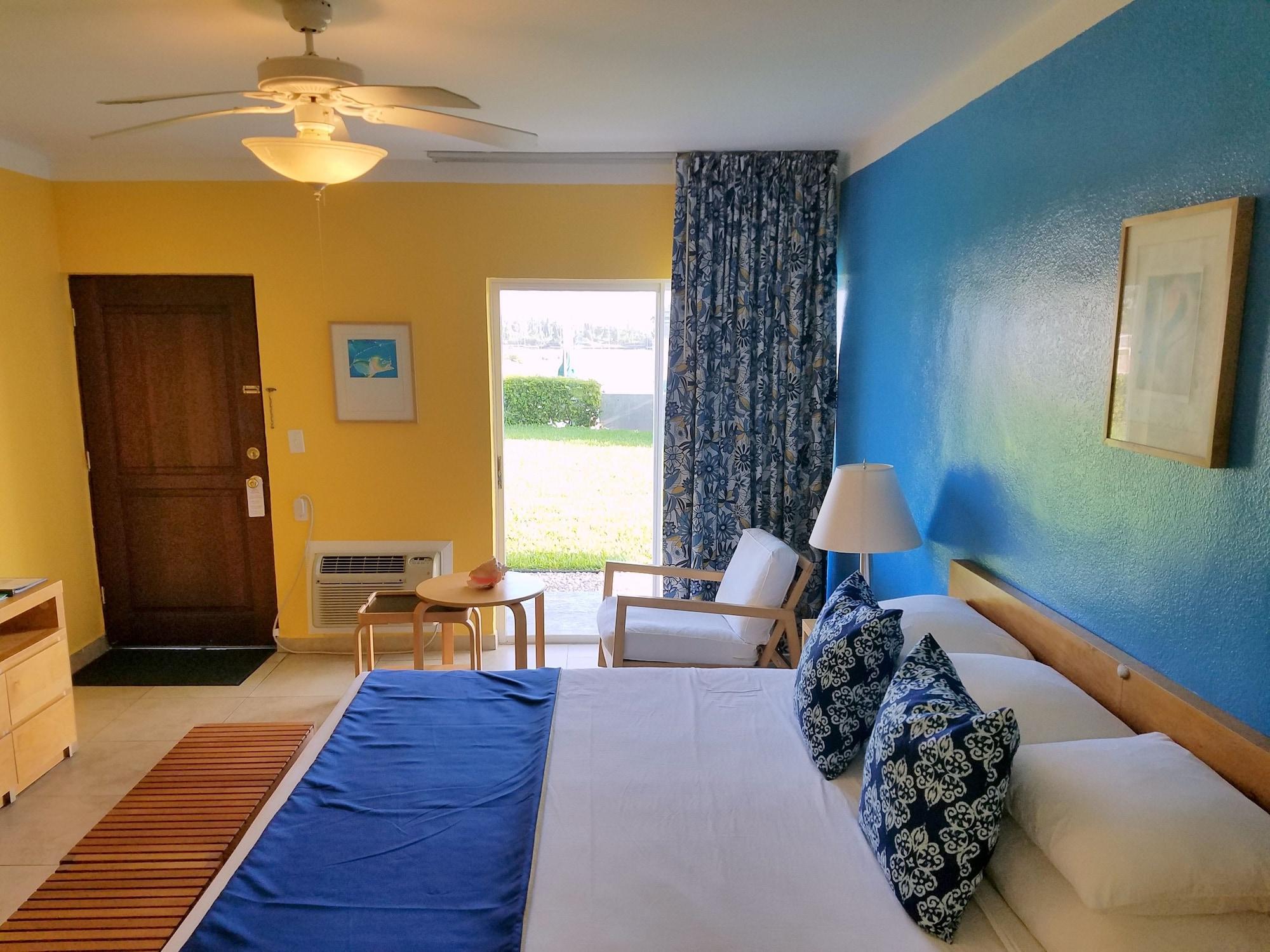 Flamingo Bay Hotel & Marina Freeport Ngoại thất bức ảnh