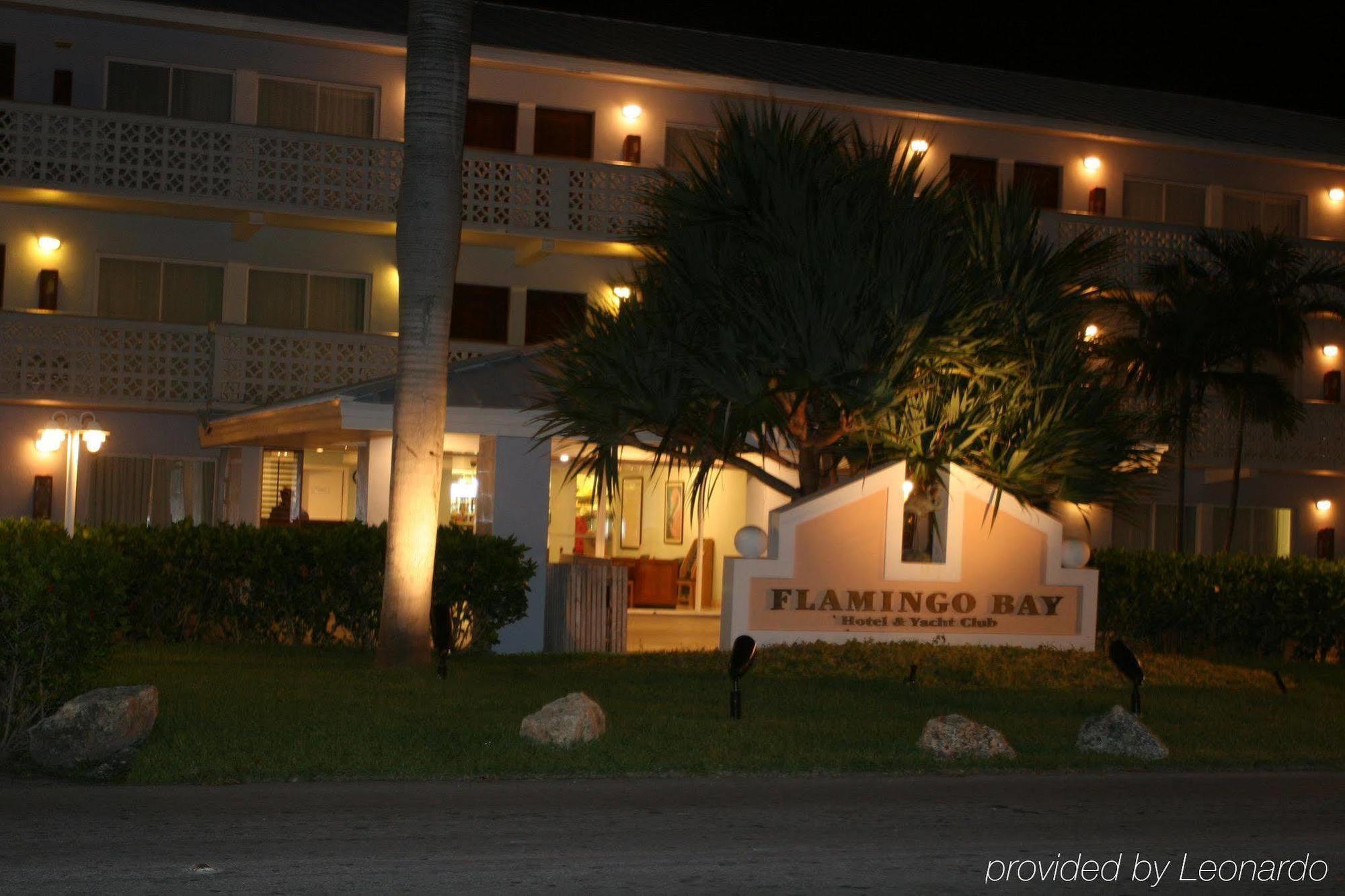 Flamingo Bay Hotel & Marina Freeport Ngoại thất bức ảnh
