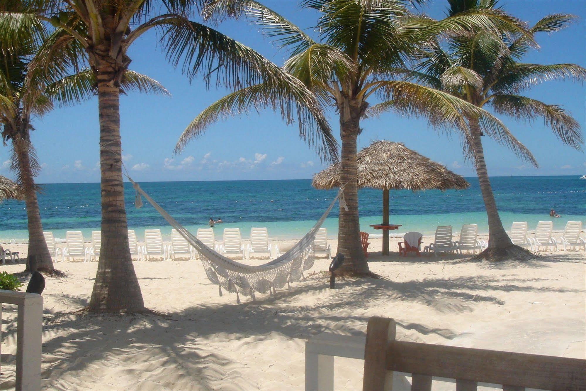 Flamingo Bay Hotel & Marina Freeport Ngoại thất bức ảnh
